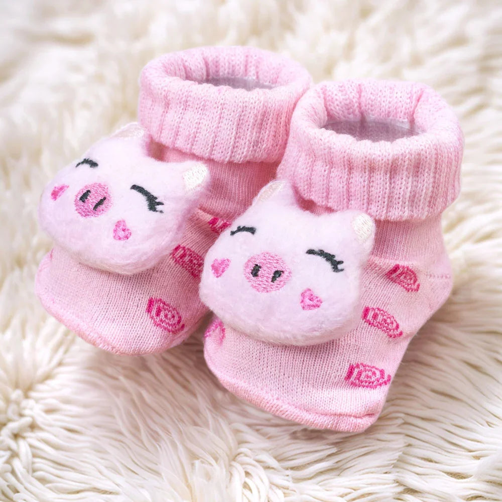 Conjunto Macacão Plush Bichinhos e Pantufa Lúdica