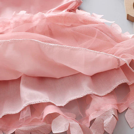 Vestido Chiffon Petal Fashion – Encanto e Leveza para Meninas